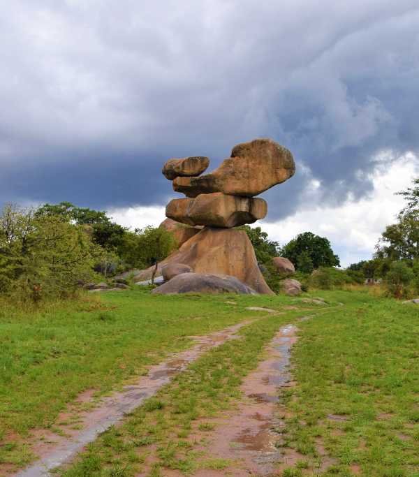 Balancing Rocks