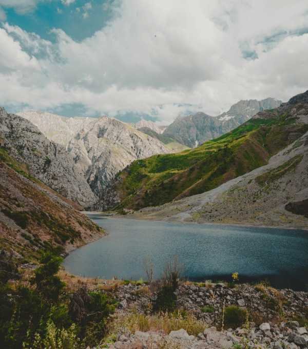 Uzbekistan Lake Badak