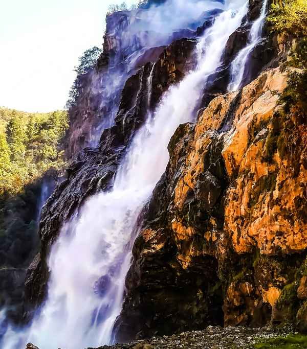 Nuranang Falls