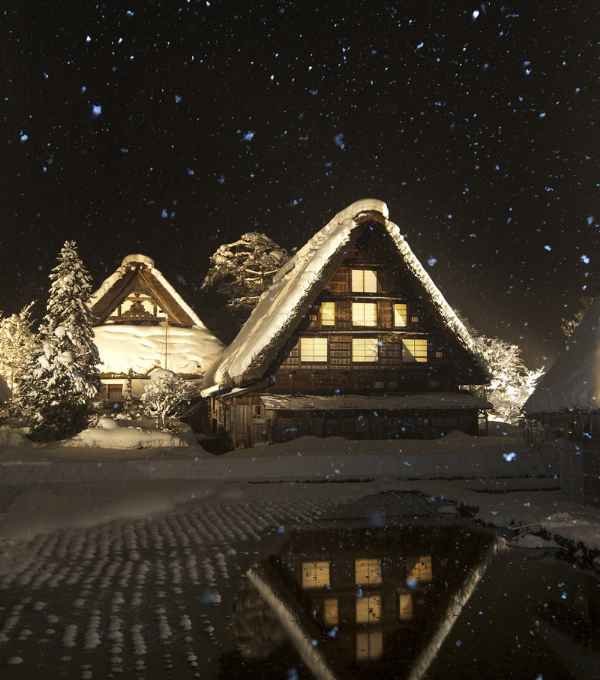 Shirakawa-go winter snow