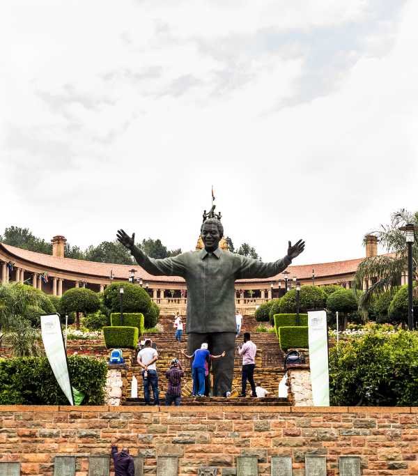 Union Building - The Statue of Nelson Mandela