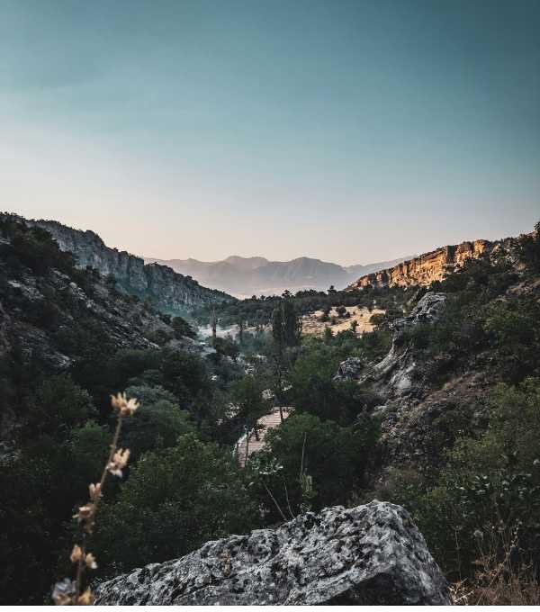 Iraq Zagros Mountain Gorge