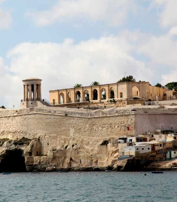 Malta WWII Memorial Bell